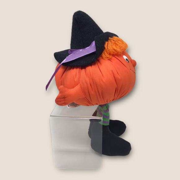 1982 Vintage Hallmark Orange Pumpkin Witch Halloween Bean Bag Plush - Picture 3 of 9
